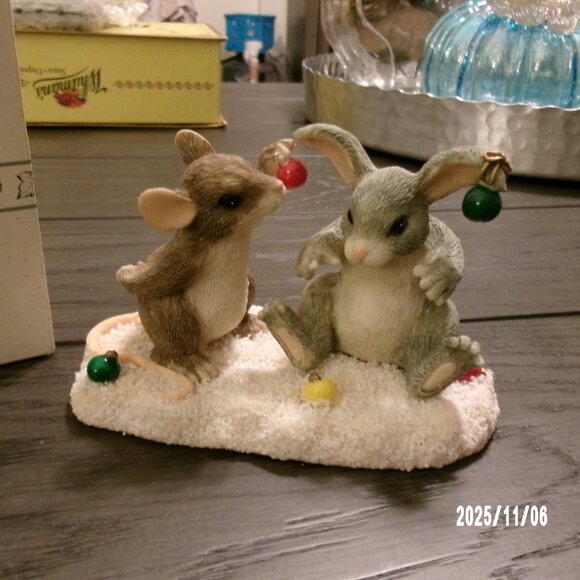 Charming Tails - Decorating Einkey - Dean Griff Silvestri - 87/714 - NEW In Box - Picture 3 of 5